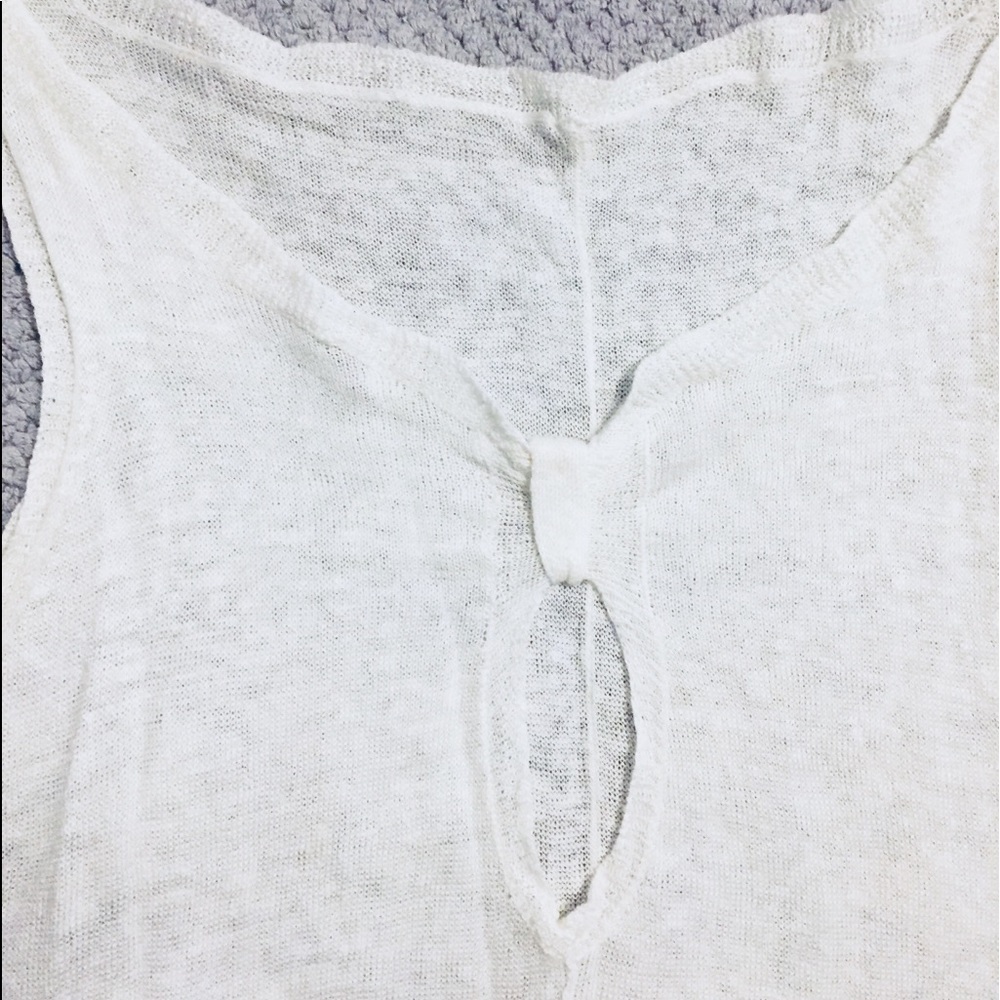 Ivory light weight sweater top. - Picture 7 of 8